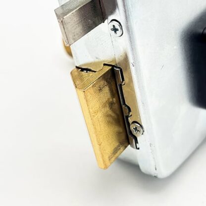 Cisa 11921 Electric Nightlatch Rim Lock for Metal Doors and Gates - Image 3