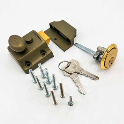 Yale 706 40mm Traditional Non Deadlocking Nightlatch - Image 2
