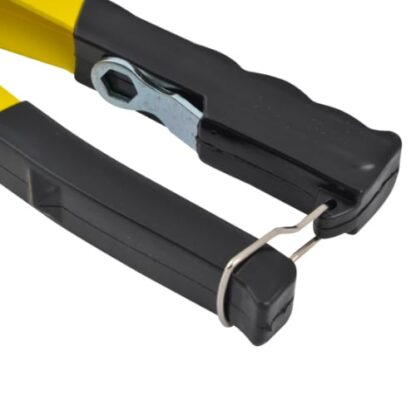 4 Head rivet Gun with 60 Rivets - Image 3