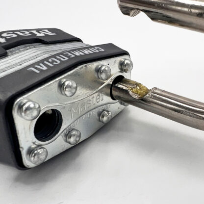 Master 1KA 40mm Open Shackle Laminated Padlock - Image 3