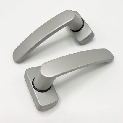 Bi Fold Handles with 43mm or 50mm Screw Centres (Pair) - Image 7