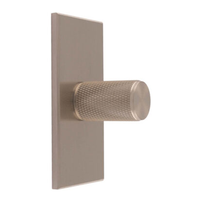 Carlisle Brass BP702SN76SN Knurled Cylinder Knob on backplate (LEAD TIME: 2-3 DAYS)