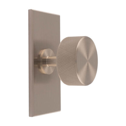 Carlisle Brass BP703SN76SN Knurled Radio Knob on Backplate (LEAD TIME: 2-3 DAYS)