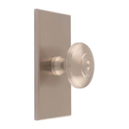 Carlisle Brass BP720ASN76SN Anderson knob on Backplate (LEAD TIME: 2-3 DAYS)