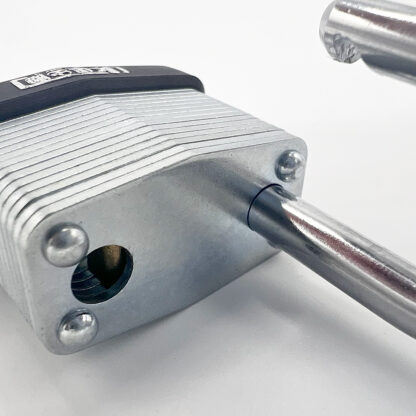 Kasp 130 30mm Open Shackle Laminated Steel Padlock - Image 4