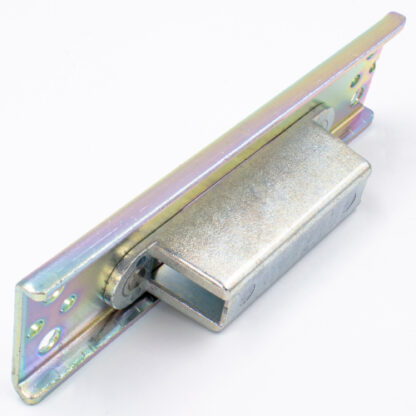 GU Secury A2 UPVC Deadlatch Keep - Image 3
