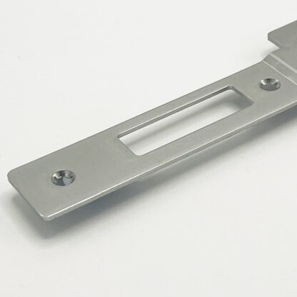 Maco Centre Latch Deadbolt Timber Composite Keep - Image 3