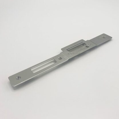 Maco Centre Latch Deadbolt Timber Composite Keep - Image 2