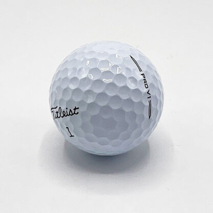 Titleist Pro V1 Golf Balls (Sleeve of 3) Duffells Branded - Image 4