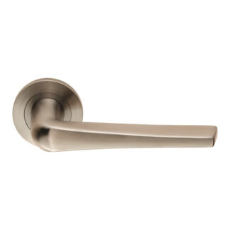 EuroSpec SWL1160SSS Steelworx SWL Plaza Lever on Rose (LEAD TIME: 2-3 DAYS)