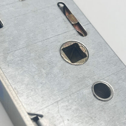 Yale GU Old Style Overnight Lock - Lift Lever 16mm Faceplate - Image 5
