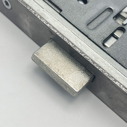 Yale Lockmaster Overnight Lock - Lift Lever or Double Spindle 20mm Faceplate - Image 6