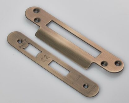EuroSpec FSF5004AB/R Forend Strike & Fixing Pack to suit Architectural Sashlocks (BAS/ESS/LSS/OSS) Radius (LEAD TIME: 2-3 DAYS)