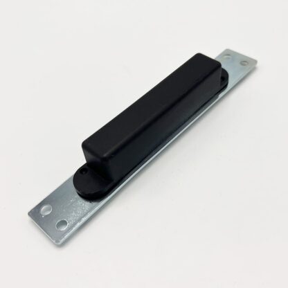 Avocet Hook Keep For Composite Doors - Image 4