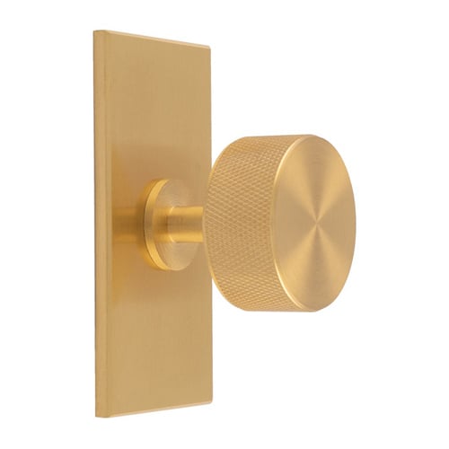 Carlisle Brass BP703SB76SB Knurled Radio Knob On Backplate (LEAD TIME: 2-3 DAYS)