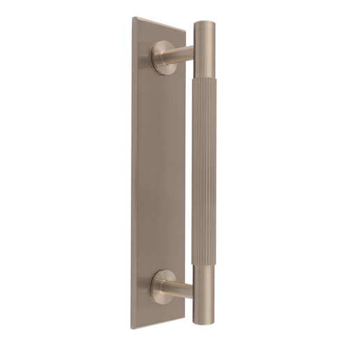 Carlisle Brass BP710CSN200SN Lines Pull Handles On Backplate (LEAD TIME: 2-3 DAYS)