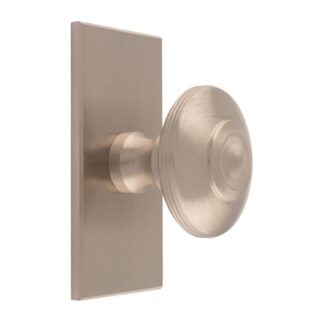 Carlisle Brass BP720CSN76SN Anderson Knob On Backplate (LEAD TIME: 2-3 DAYS)