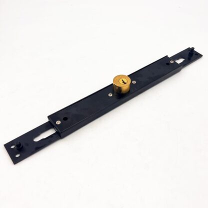 Horizontal Roller Shutter Centre Lock 200mm x 30mm - Image 3