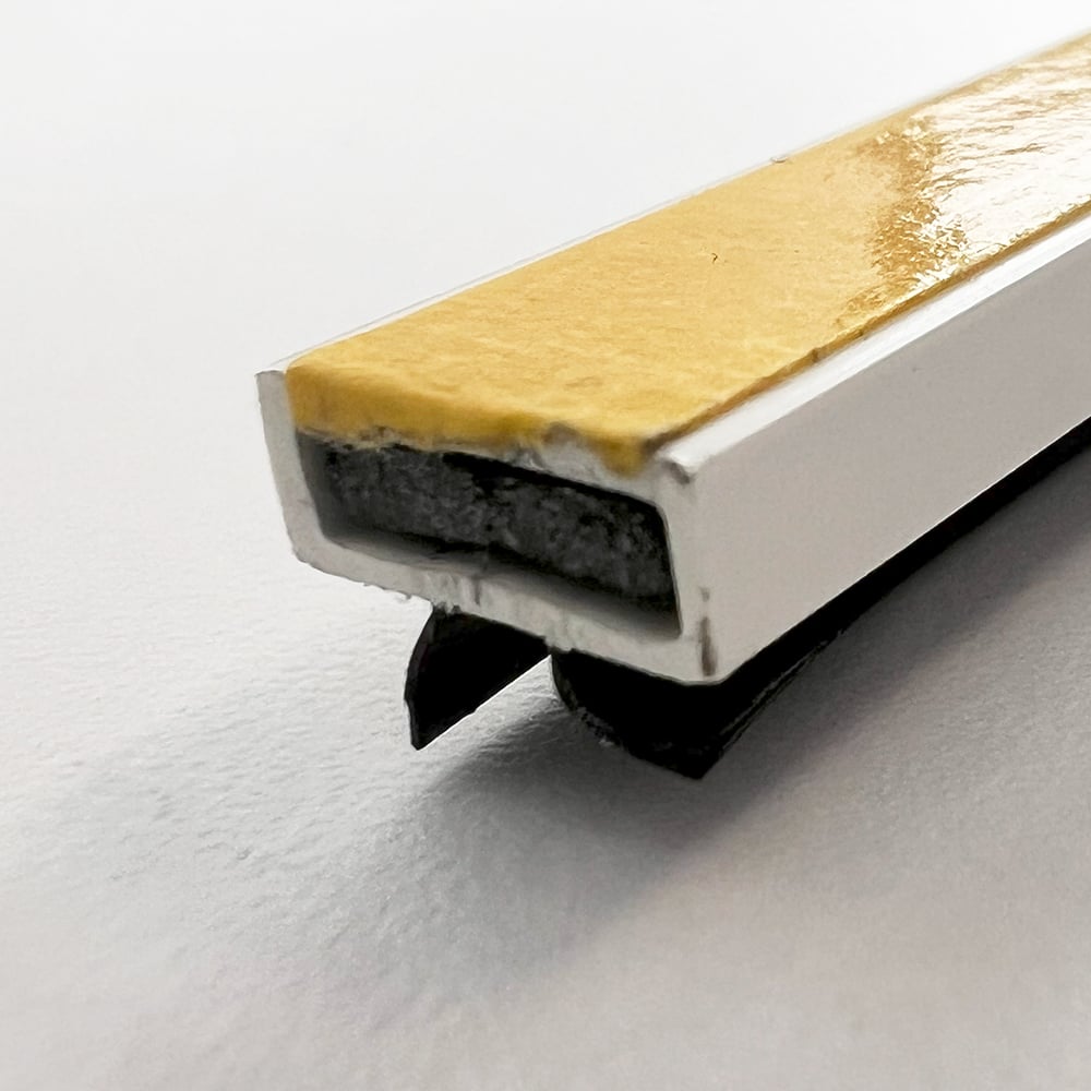 Intumescent Fire and Smoke Twin Blade Seal - Image 3