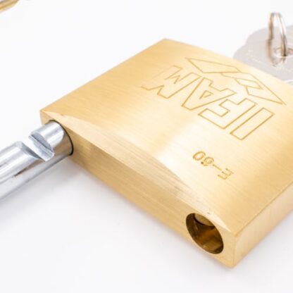 Ifam E Series 60mm Open Shackle Brass Padlock - Image 2