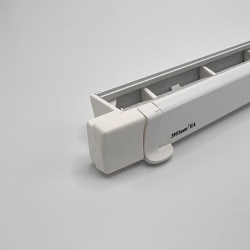 RW Simon Sightline Trickle Ventilator with Aluminium Hood - Image 5