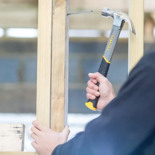 Stanley 450g (16oz) Fibreglass Claw Hammer - Image 4