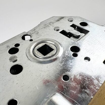 Tesa TLB Series 5 Point Latch 16 Pin Bolts U-Rail 20mm Faceplate Multipoint Door Lock - Key Wind - Image 7