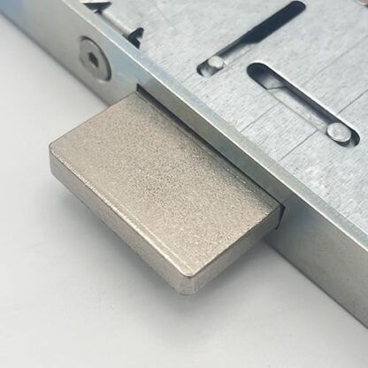 Yale GU Old Style Overnight Lock - Lift Lever 16mm Faceplate - Image 6