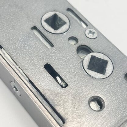 Yale Lockmaster Overnight Lock - Lift Lever or Double Spindle 16mm Faceplate - Image 5