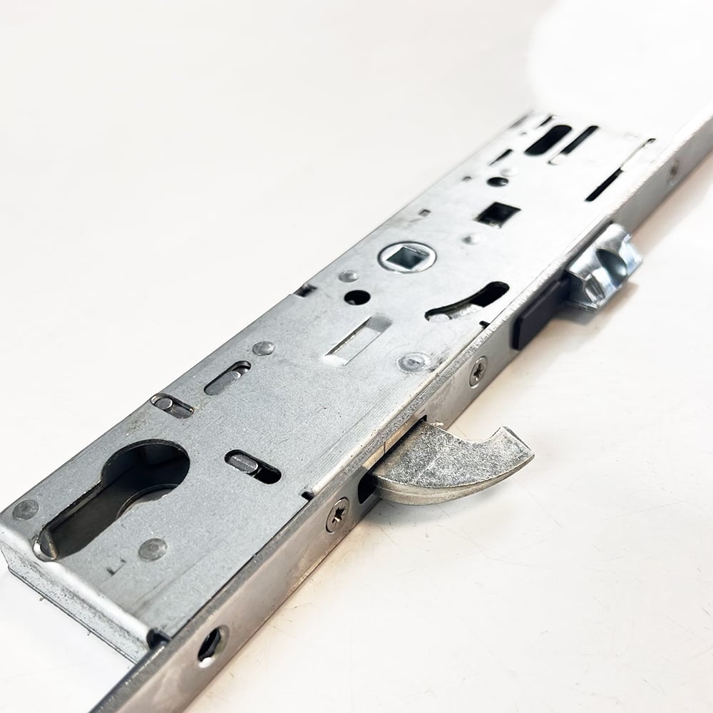 Yale YS170 3 Hooks 4 rollers Split Spindle Multipoint Door Lock - Image 4